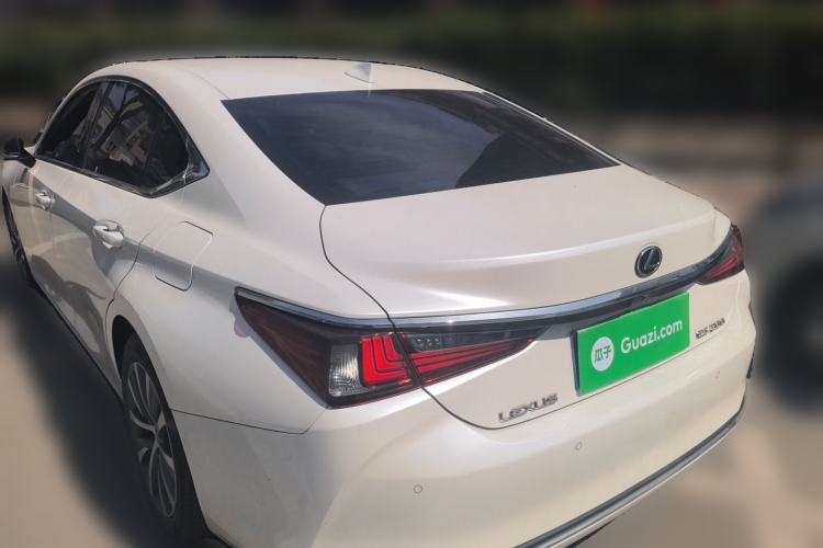 Used Lexus ES 2018 200 Excellence Edition China VI Standard Rear Left 45 Deg