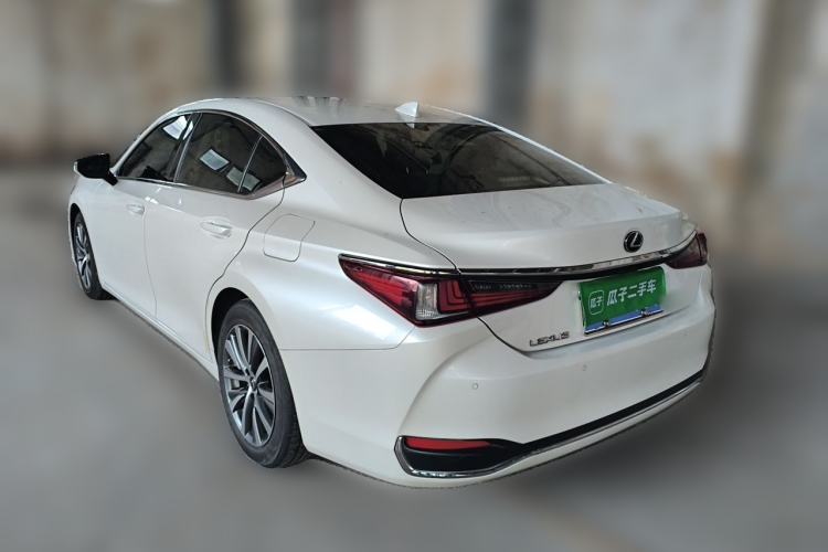 Used Lexus ES 2018 200 Excellence Edition China V Standard Rear Left 45 Deg