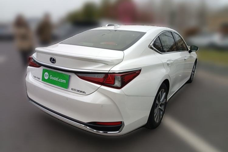 Used Lexus ES 2018 300h Premier Edition China VI Standard Rear Right 45 Deg