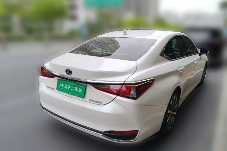 Used Lexus ES 2018 200 Excellence Edition China VI Standard Rear Right 45 Deg