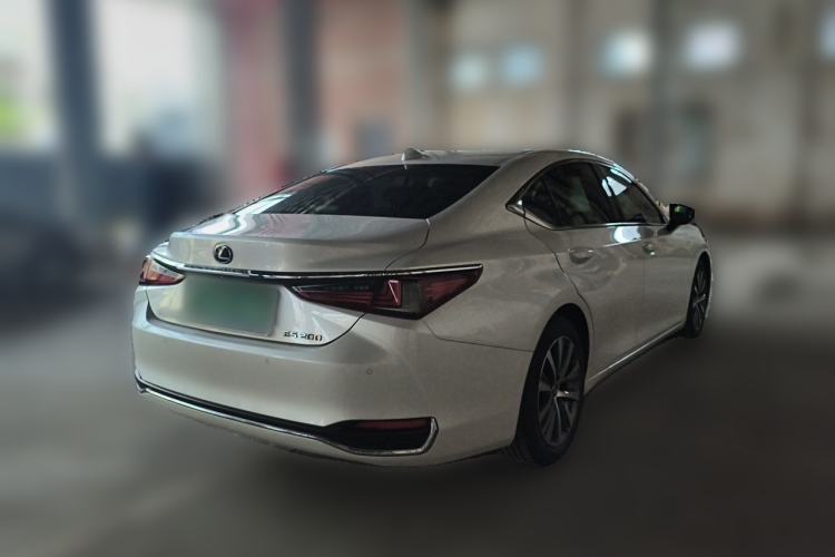Used Lexus ES 2018 200 Excellence Edition China V Standard Rear Right 45 Deg