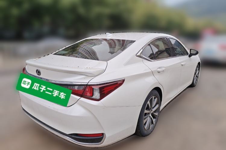 Used Lexus ES 2018 200 Excellence Edition China V Standard Rear Right 45 Deg
