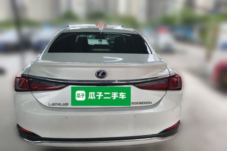 Used Lexus ES 2018 300h Premier Edition China VI Standard Rear
