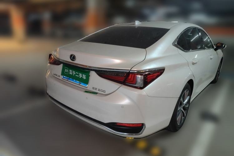 Used Lexus ES 2018 200 Excellence Edition China V Standard Rear