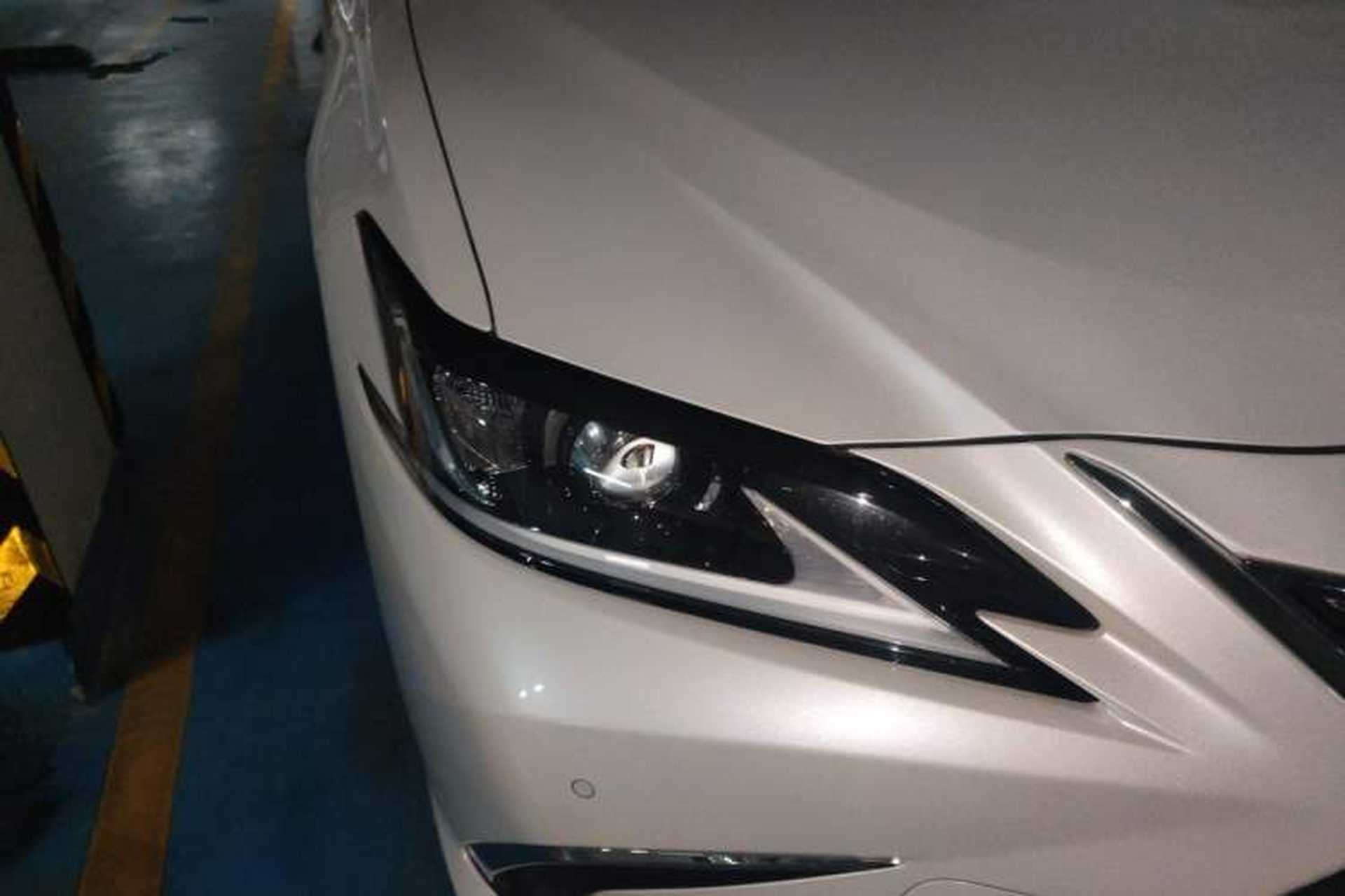 Used Lexus ES 2018 200 Excellence Edition China V Standard Right Front Headlight