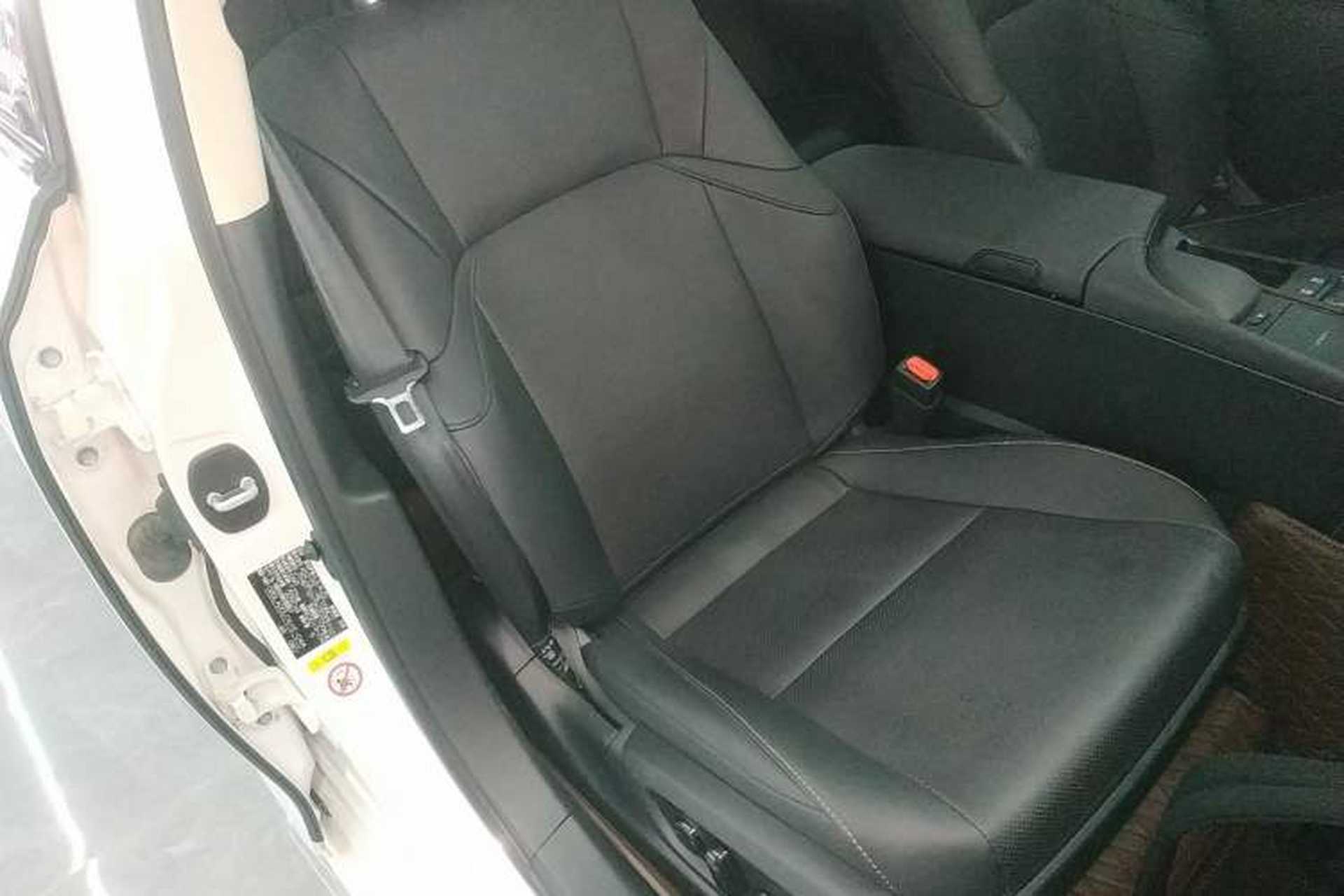 Used Lexus ES 2018 200 Excellence Edition China V Standard Right Front Seat