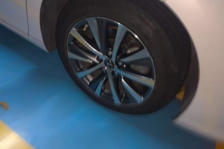 Used Lexus ES 2018 300h Premier Edition China V Standard Right Front Wheel Hub