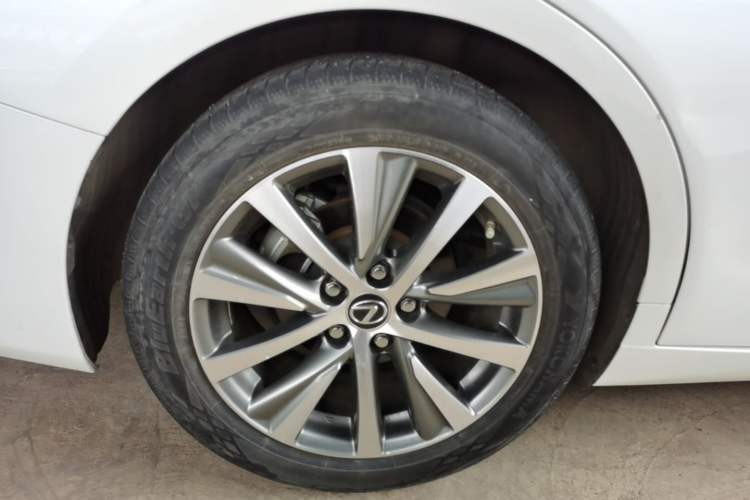 Used Lexus ES 2018 200 Excellence Edition China V Standard Right Rear Wheel Hub