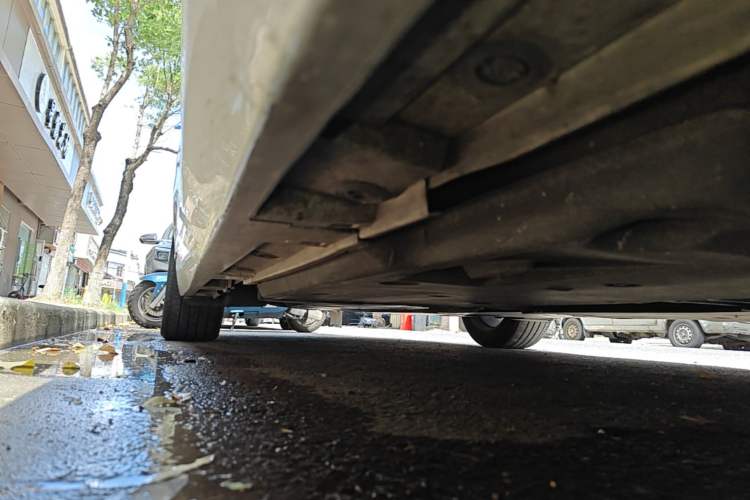 Used Lexus ES 2018 300h Premier Edition China VI Standard Right Side Sill