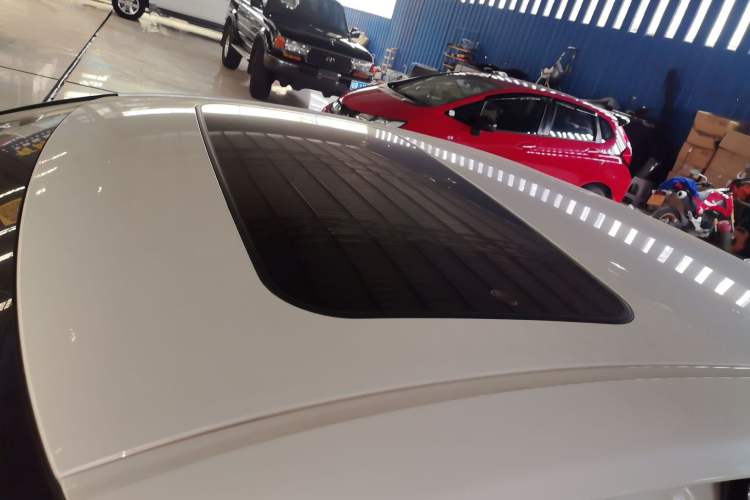 Used Lexus ES 2018 300h Premium Edition China V Standard Roof