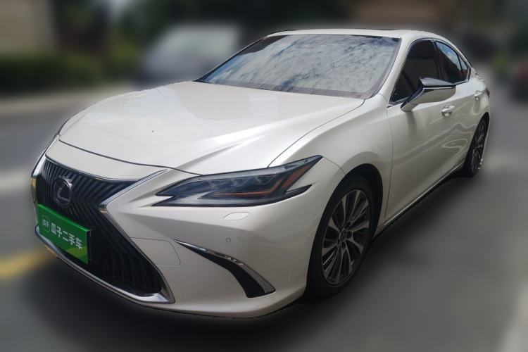 Used Lexus ES 2018 300h Premium Edition China V Standard Guazi used car, China used car export, Used car for sale, Used cars, Cheapest cars for sale