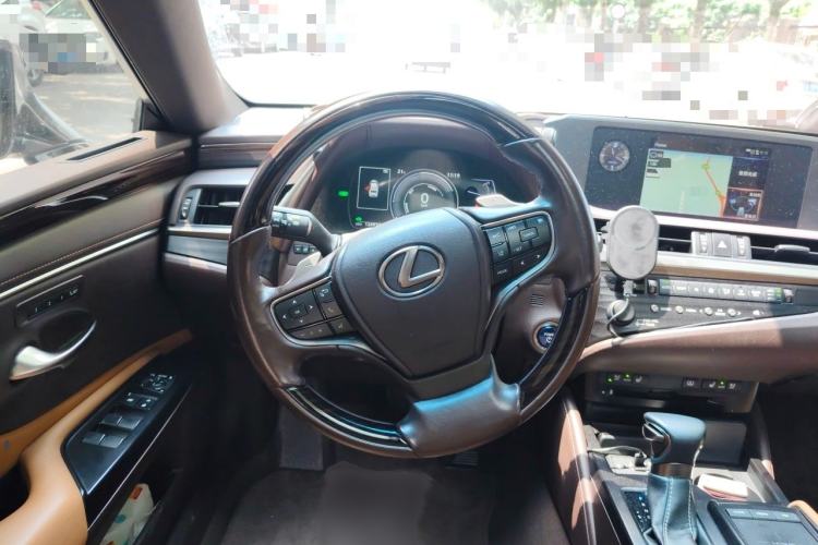 Used Lexus ES 2018 300h Premium Edition China V Standard Steering Wheel