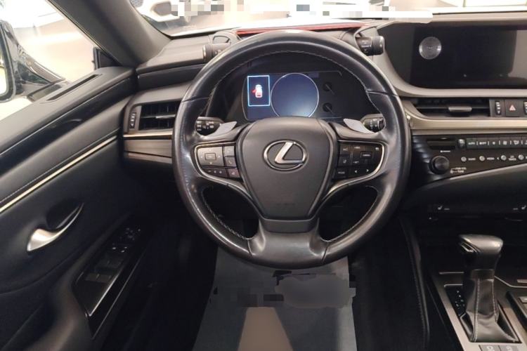Used Lexus ES 2018 200 Excellence Edition China VI Standard Steering Wheel
