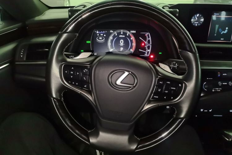 Used Lexus ES 2018 300h Premium Edition China V Standard Steering Wheel