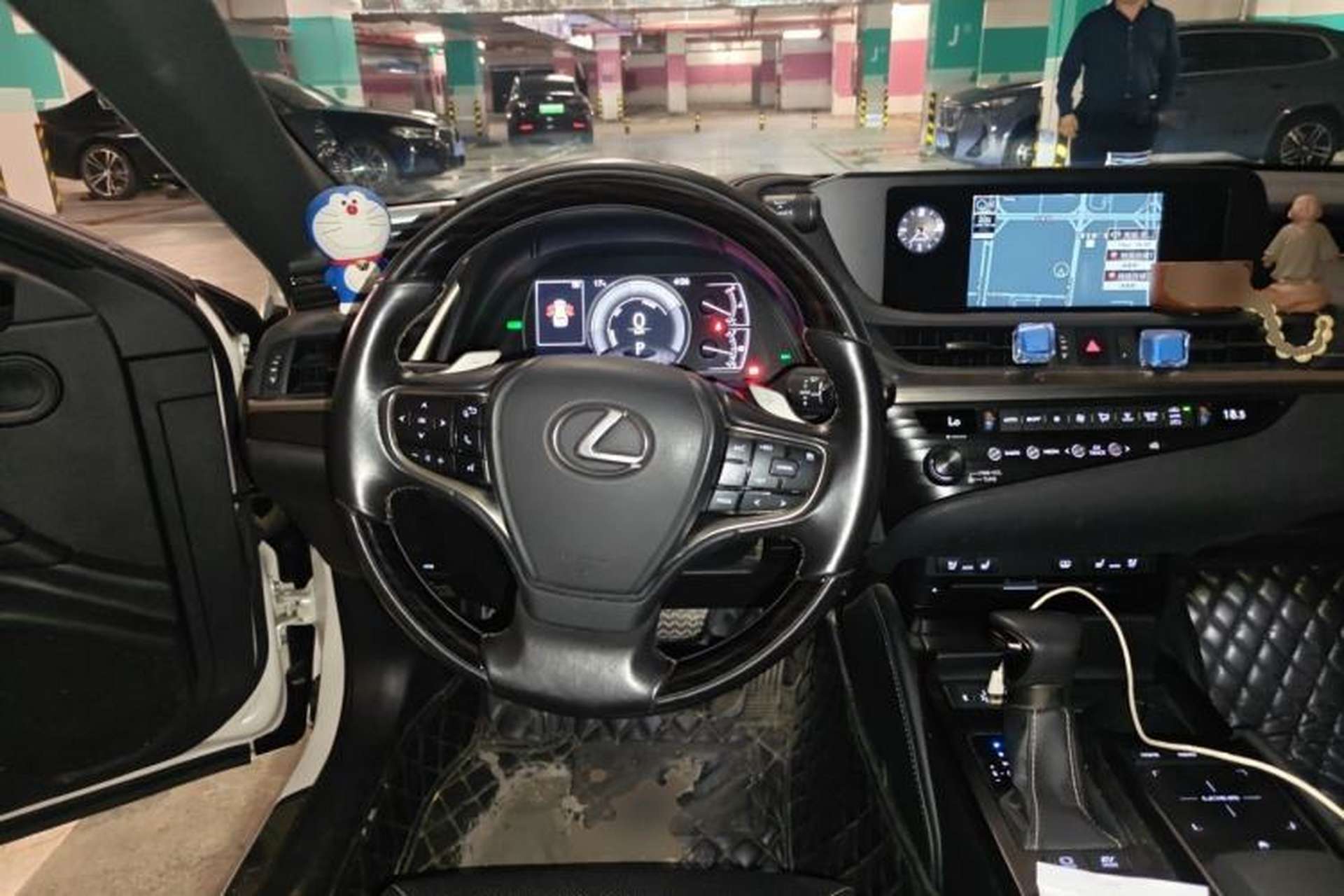 Used Lexus ES 2018 300h Premium Edition China V Standard Steering Wheel