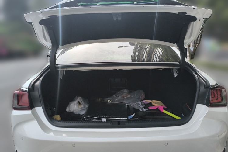 Used Lexus ES 2018 300h Premier Edition China V Standard Trunk