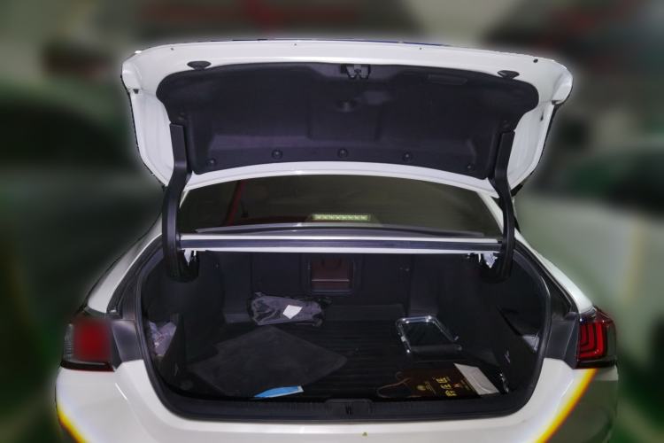 Used Lexus ES 2018 300h Premier Edition China VI Standard Trunk