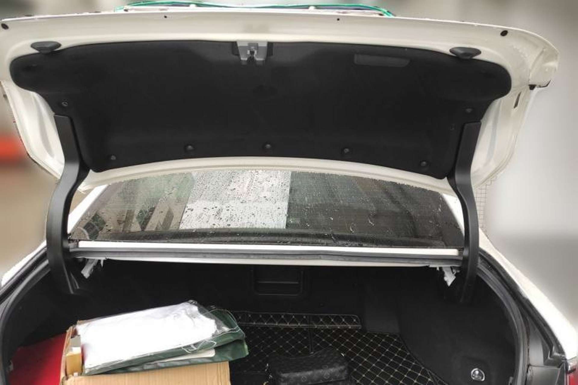 Used Lexus ES 2018 300h Premium Edition China VI Standard Trunk