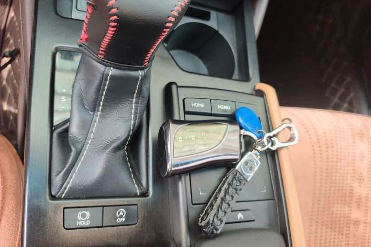 Used Lexus ES 2018 260 Excellence Edition China V Standard Vehicle Key