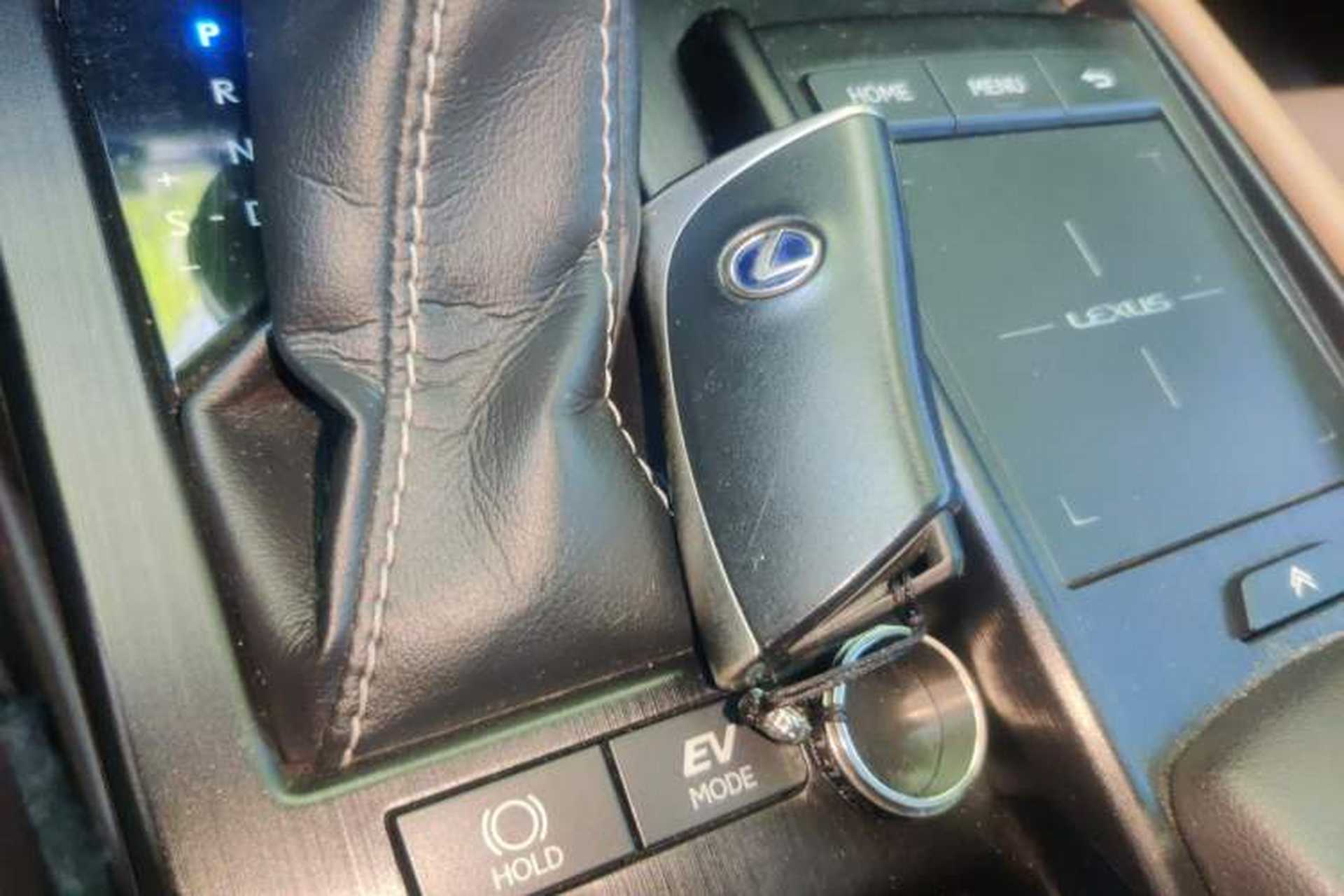Used Lexus ES 2018 300h Premium Edition China V Standard Vehicle Key