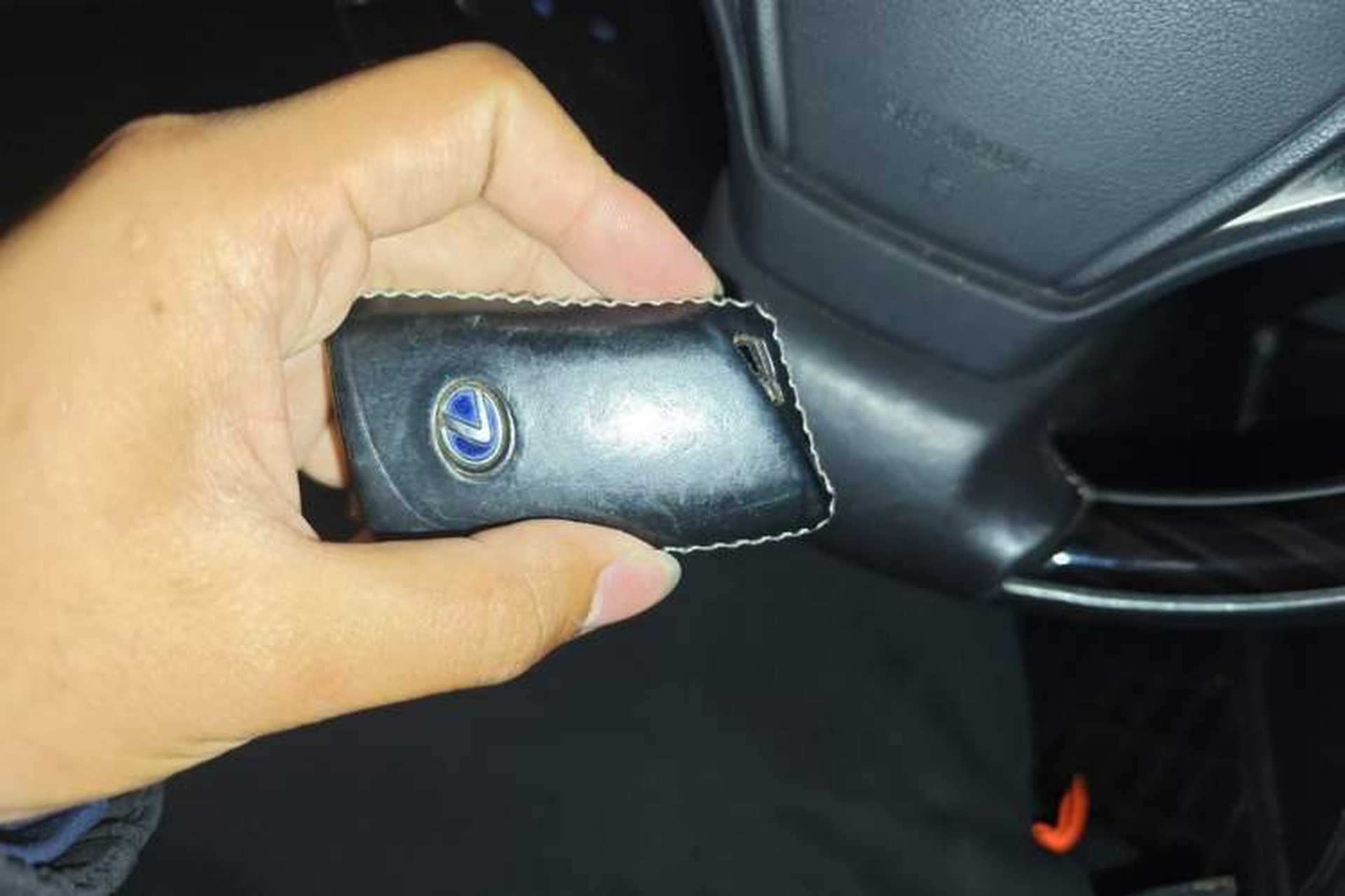 Used Lexus ES 2018 300h Premium Edition China V Standard Vehicle Key