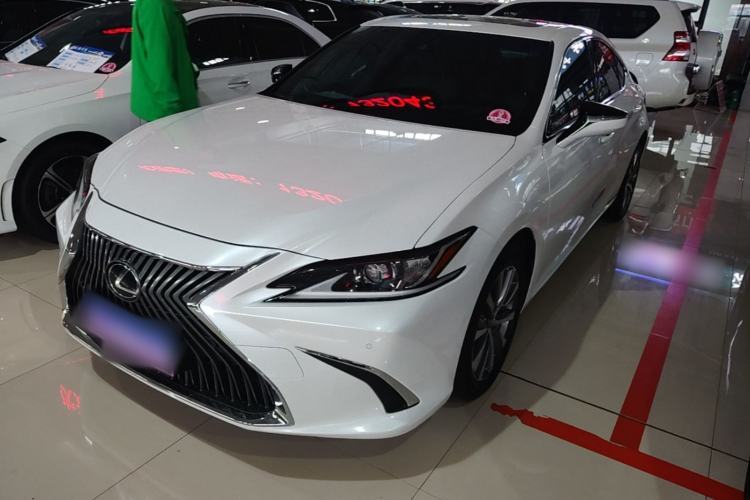 Used Lexus ES 2018 200 Excellence Edition China V Standard Guazi used car, China used car export, Used car for sale, Used  cars, Cheapest cars for sale