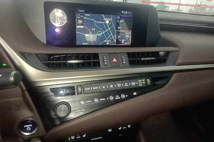 Used Lexus ES 2018 300h Premium Edition China V Standard Audio And AC Panel