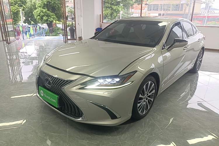 Used Lexus ES 2018 300h Premium Edition China V Standard Guazi used car, China used car export, Used car for sale, Used  cars, Cheapest cars for sale