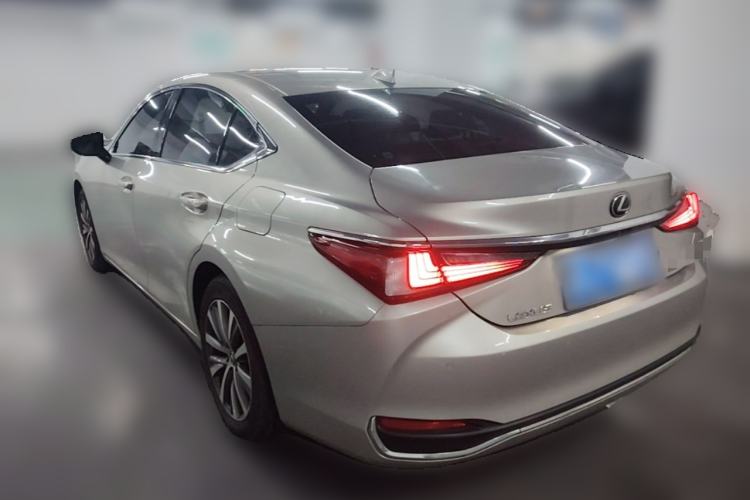 Used Lexus ES 2018 200 Excellence Edition China V Standard Exterior 3
