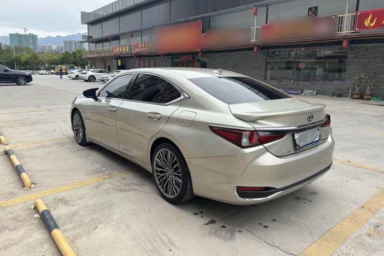 Used Lexus ES 2018 300h Premier Edition China VI Standard Exterior 4