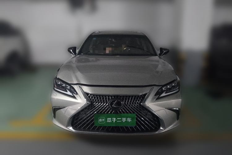 Used Lexus ES 2018 300h Premium Edition China V Standard Front