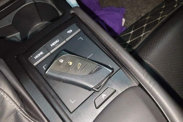 Used Lexus ES 2018 200 Excellence Edition China V Standard Interior 1