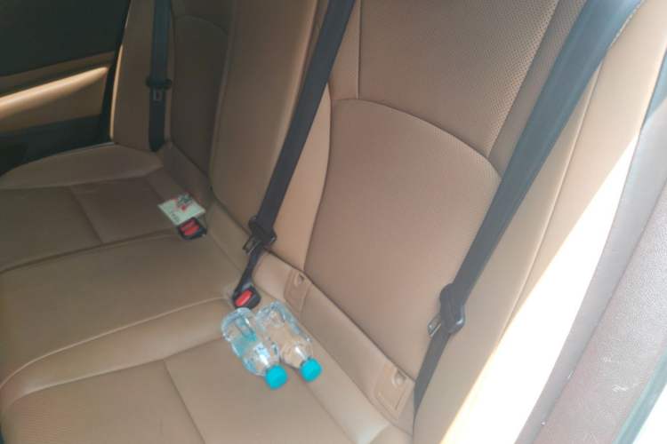 Used Lexus ES 2018 200 Excellence Edition China V Standard Left Rear Seat