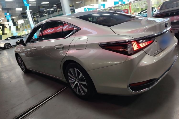 Used Lexus ES 2018 260 Excellence Edition China VI Standard Left Side