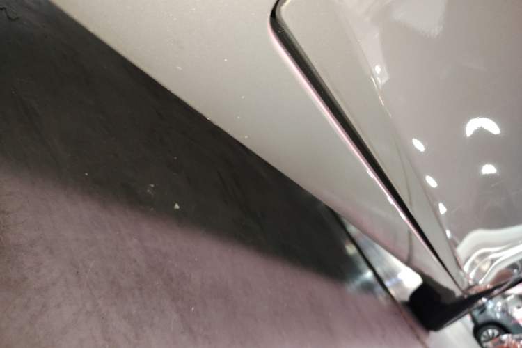 Used Lexus ES 2018 260 Excellence Edition China VI Standard Left Side Sill