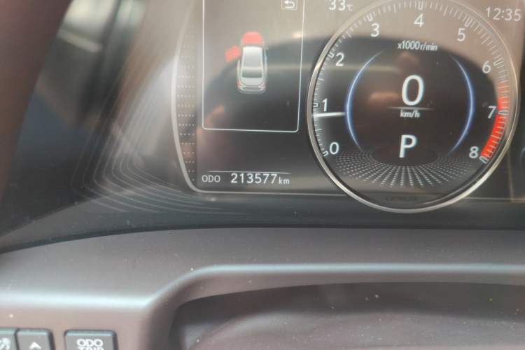 Used Lexus ES 2018 200 Excellence Edition China V Standard Odometer Close Up