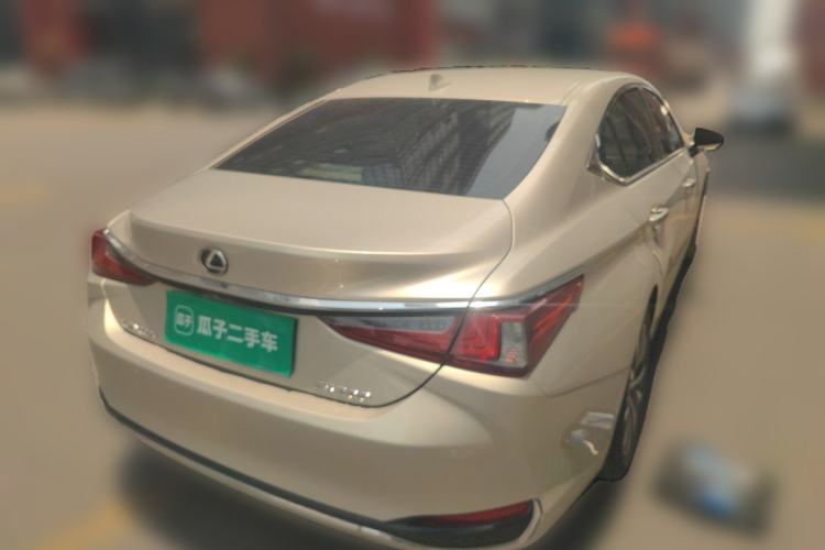 Used Lexus ES 2018 200 Excellence Edition China V Standard Rear Right 45 Deg