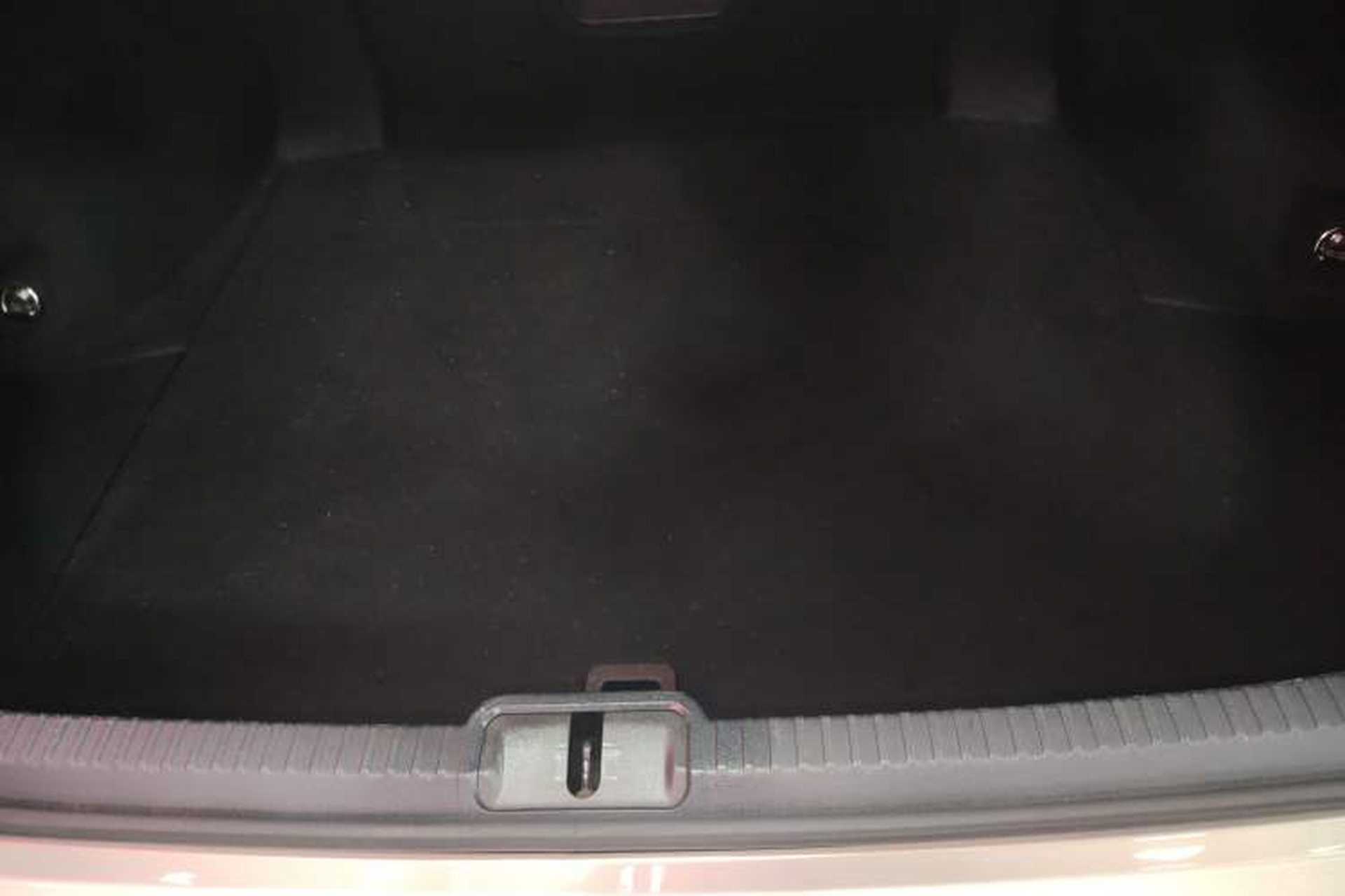Used Lexus ES 2018 260 Excellence Edition China VI Standard Trunk