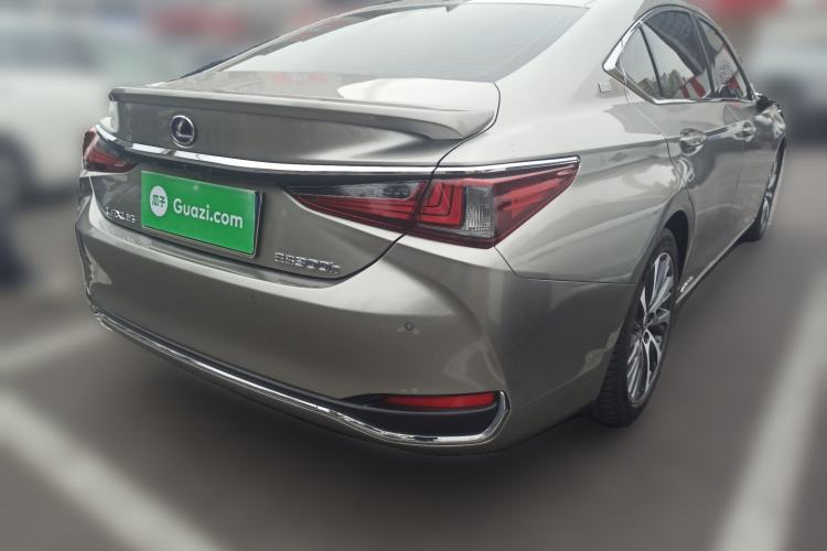 Used Lexus ES 2019 300h Millionth Anniversary Limited Edition China VI Standard Exterior 5