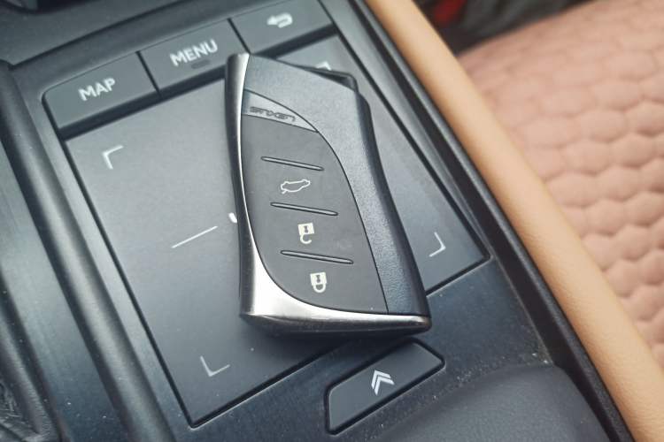 Used Lexus ES 2019 300h Millionth Anniversary Limited Edition China VI Standard Interior 1