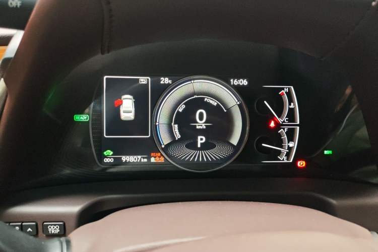 Used Lexus ES 2019 300h Millionth Anniversary Limited Edition China VI Standard Odometer Close Up
