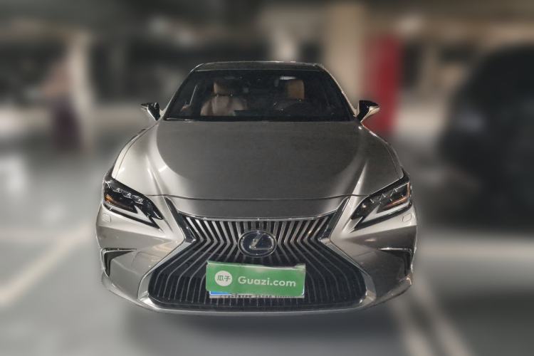 Used Lexus ES 2019 300h Millionth Anniversary Limited Edition China VI Standard Front