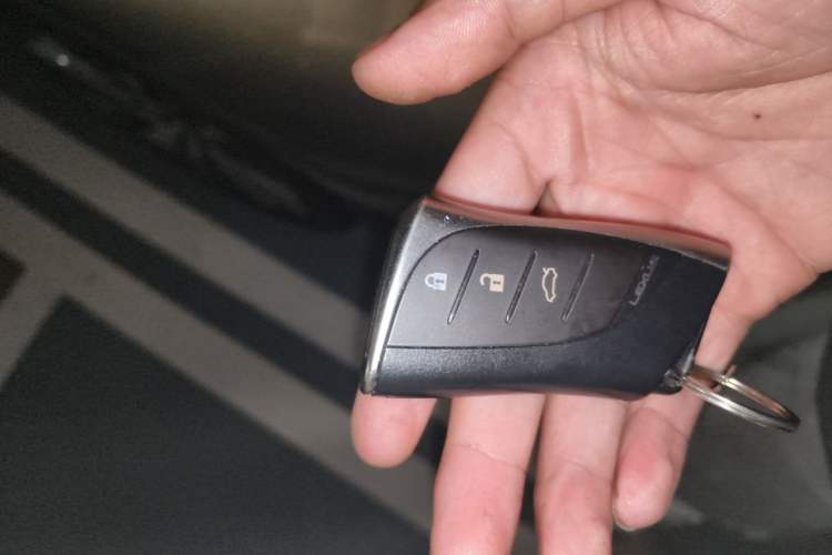 Used Lexus ES 2019 300h Millionth Anniversary Limited Edition China VI Standard Vehicle Key