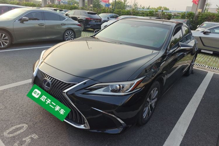 Ojetý Lexus ES 2020 300h Premier Edition Guazi used car, China used car export, Used car for sale, Used  cars, Cheapest cars for sale