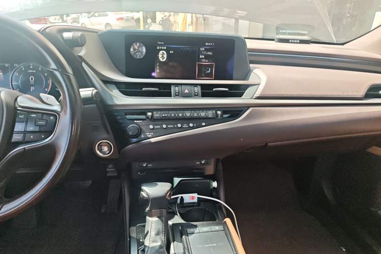 Used Lexus ES 2020 200 Excellence Edition