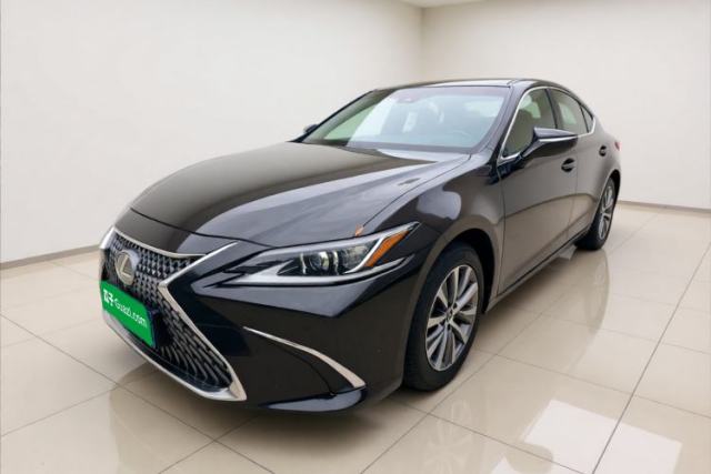 Ojetý Lexus ES 2020 200 Excellence Edition