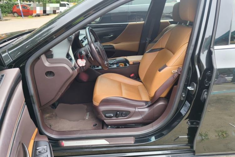 Used Lexus ES 2020 200 Excellence Edition Driver Seat
