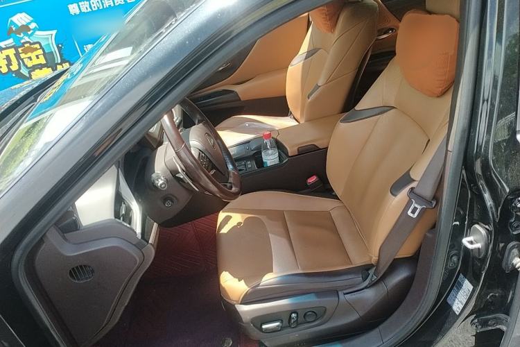 Used Lexus ES 2020 260 Excellence Edition Driver Seat