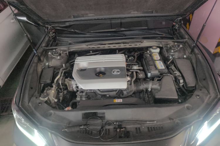 Used Lexus ES 2020 200 Excellence Edition Engine Bay
