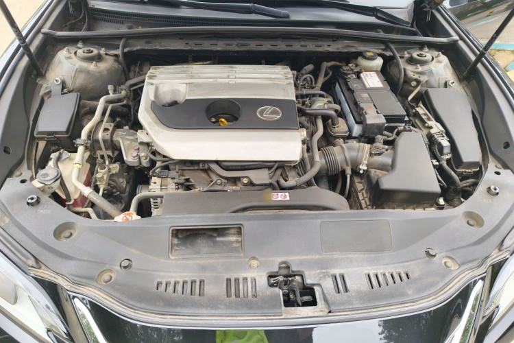Used Lexus ES 2020 200 Excellence Edition Engine Bay